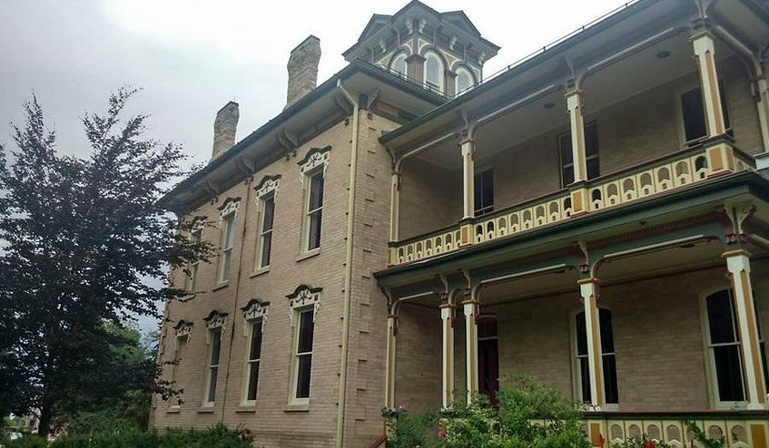 Castle Kilbride, Canada